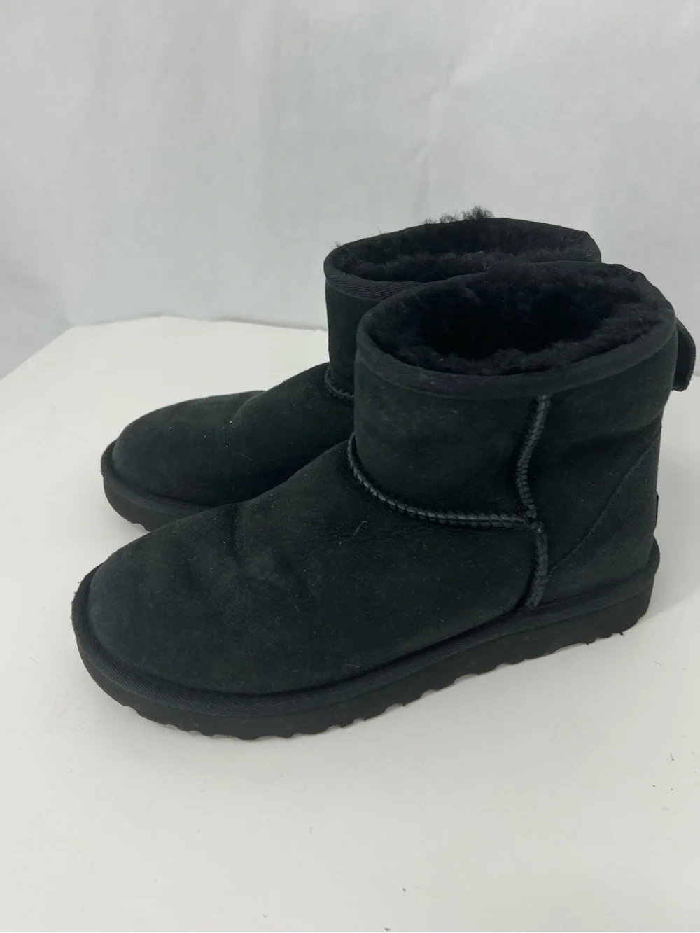 Ugg classic mini boot II